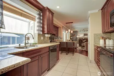 420 143rd Place SW, Lynnwood, WA 98087 - Photo 10