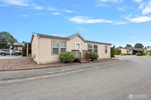 886 Carriage Ct, Sedro-Woolley, WA 98284 - Photo 1