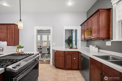 711 S Adams St, Spokane, WA 99204 - Photo 6