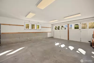 10478 Arrow Point Drive NE, Bainbridge Island, WA 98110 - Photo 32