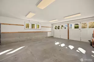 10478 Arrow Point Dr NE, Bainbridge Island, WA 98110 - Photo 32