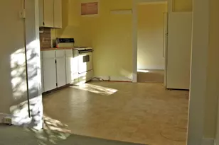 910 NW 52nd St, Seattle, WA 98107 - Photo 14