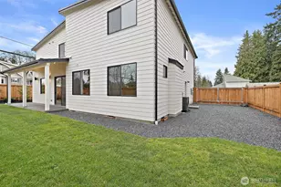 23706 84th Ave W, Edmonds, WA 98026 - Photo 40