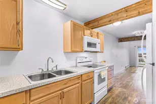 1006 NE Lindsay St, Coupeville, WA 98239 - Photo 8