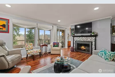 23409 Lakeview Drive #F201, Mountlake Terrace, WA 98043 - Photo 6