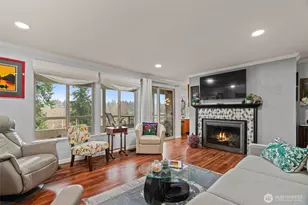 23409 Lakeview Dr, Mountlake Terrace, WA 98043 - Photo 6