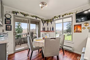 23409 Lakeview Dr, Mountlake Terrace, WA 98043 - Photo 16