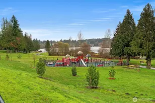 23409 Lakeview Dr, Mountlake Terrace, WA 98043 - Photo 32