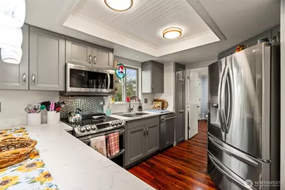 23409 Lakeview Drive #F201, Mountlake Terrace, WA 98043 - Photo 14