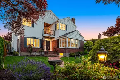 1915 35th Avenue W, Seattle, WA 98199 - Photo 1