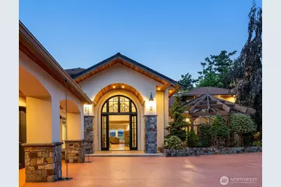 4002 Oakes Avenue, Anacortes, WA 98221 - Photo 2