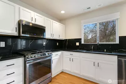 11515 138th Street Ct E, Puyallup, WA 98374 - Photo 6