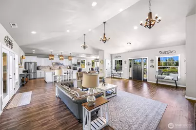 19727 Sky Ridge Road, Mount Vernon, WA 98274 - Photo 4