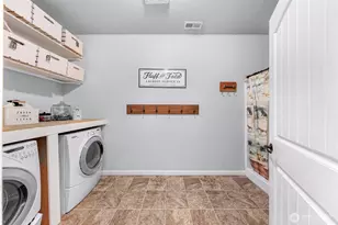 19727 Skyridge Rd, Mount Vernon, WA 98274 - Photo 24