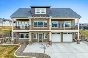 852 Sage Crest Dr, Wenatchee, WA 98801 - Photo 2