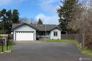 122 Aquila Ct SW, Ocean Shores, WA 98569 - Photo 2