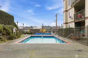 2253 Gilman Dr W, Seattle, WA 98119 - Photo 32