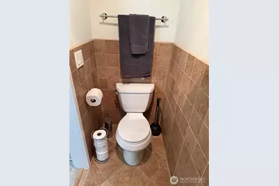 2253 Gilman Drive W #105, Seattle, WA 98119 - Photo 14