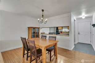 2253 Gilman Dr W, Seattle, WA 98119 - Photo 18