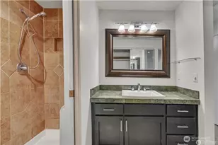 2253 Gilman Dr W, Seattle, WA 98119 - Photo 10