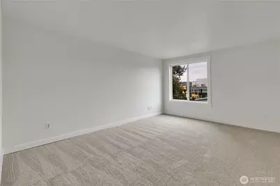 2253 Gilman Drive W #105, Seattle, WA 98119 - Photo 8