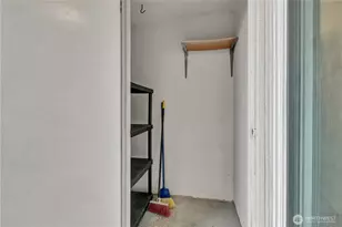 2253 Gilman Dr W, Seattle, WA 98119 - Photo 28