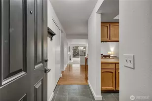 2253 Gilman Dr W, Seattle, WA 98119 - Photo 16