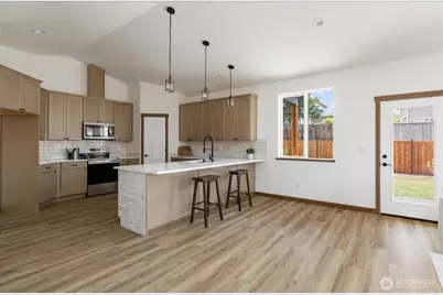 900 NW Shire Street, Oak Harbor, WA 98277 - Photo 6