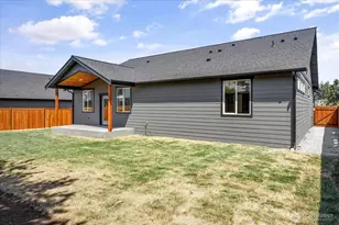 900 NW Shire St, Oak Harbor, WA 98277 - Photo 34