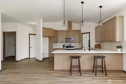 900 NW Shire Street, Oak Harbor, WA 98277 - Photo 8