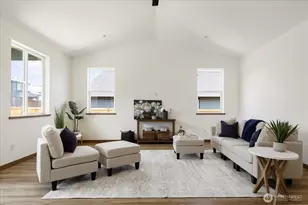 900 NW Shire St, Oak Harbor, WA 98277 - Photo 4