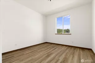 900 NW Shire St, Oak Harbor, WA 98277 - Photo 24