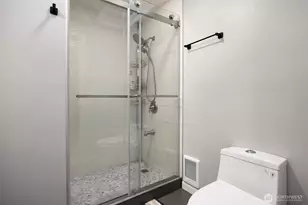 2516 Medina Cir, Medina, WA 98039 - Photo 24