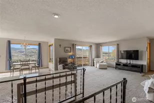 624 Daniels Dr NE, East Wenatchee, WA 98802 - Photo 10