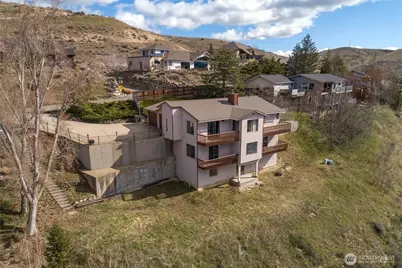 624 Daniels Drive NE, East Wenatchee, WA 98802 - Photo 4
