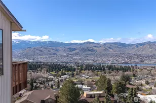 624 Daniels Dr NE, East Wenatchee, WA 98802 - Photo 1