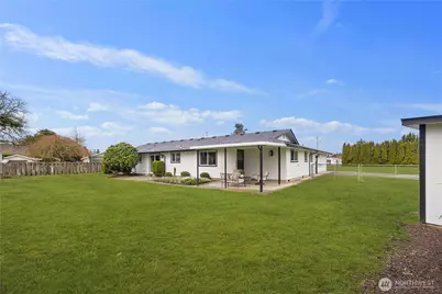 811 16th Street NW, Puyallup, WA 98371 - Photo 36