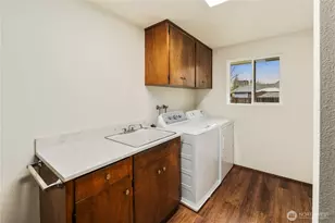 811 16th St NW, Puyallup, WA 98371 - Photo 30