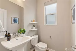 18875 67th Dr NE, Kenmore, WA 98028 - Photo 18