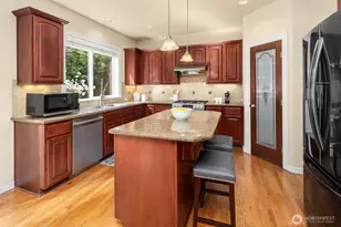 2232 250th Pl SE, Sammamish, WA 98075 - Photo 14