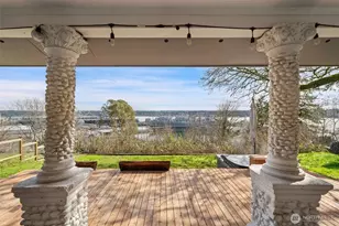 724 S Summit Ave, Bremerton, WA 98312 - Photo 2