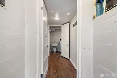 724 S Summit Avenue, Bremerton, WA 98312 - Photo 40