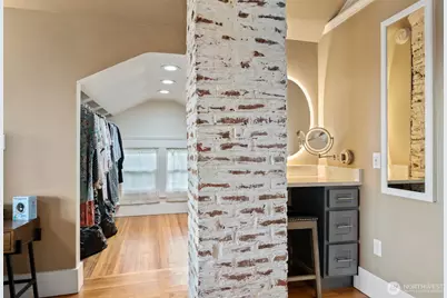 724 S Summit Avenue, Bremerton, WA 98312 - Photo 30