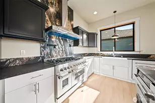 120 Victoria Cir, Kalama, WA 98625 - Photo 10