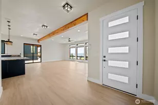 120 Victoria Cir, Kalama, WA 98625 - Photo 2