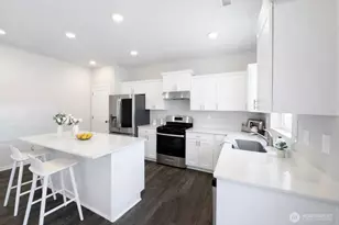 10623 SE 265th Pl, Kent, WA 98030 - Photo 4