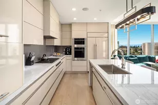 10650 NE 9th Pl, Bellevue, WA 98004 - Photo 12