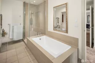 10650 NE 9th Pl, Bellevue, WA 98004 - Photo 26