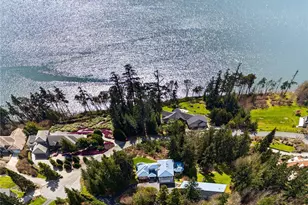 8651 Turners Bay Pl, Anacortes, WA 98221 - Photo 2