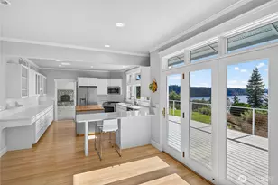 8651 Turners Bay Pl, Anacortes, WA 98221 - Photo 14